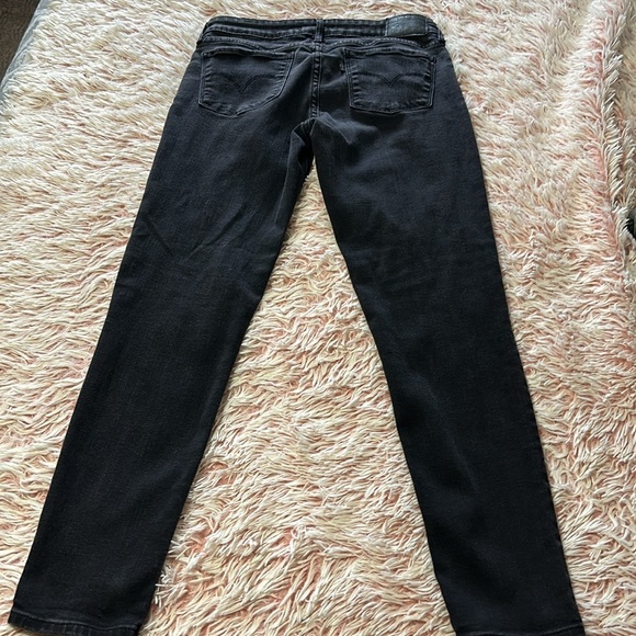 Levi’s women’s jeans - Picture 4 of 6